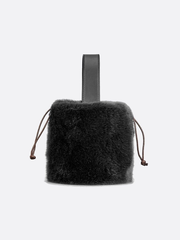 Sac à main avec fausse fourrure noir