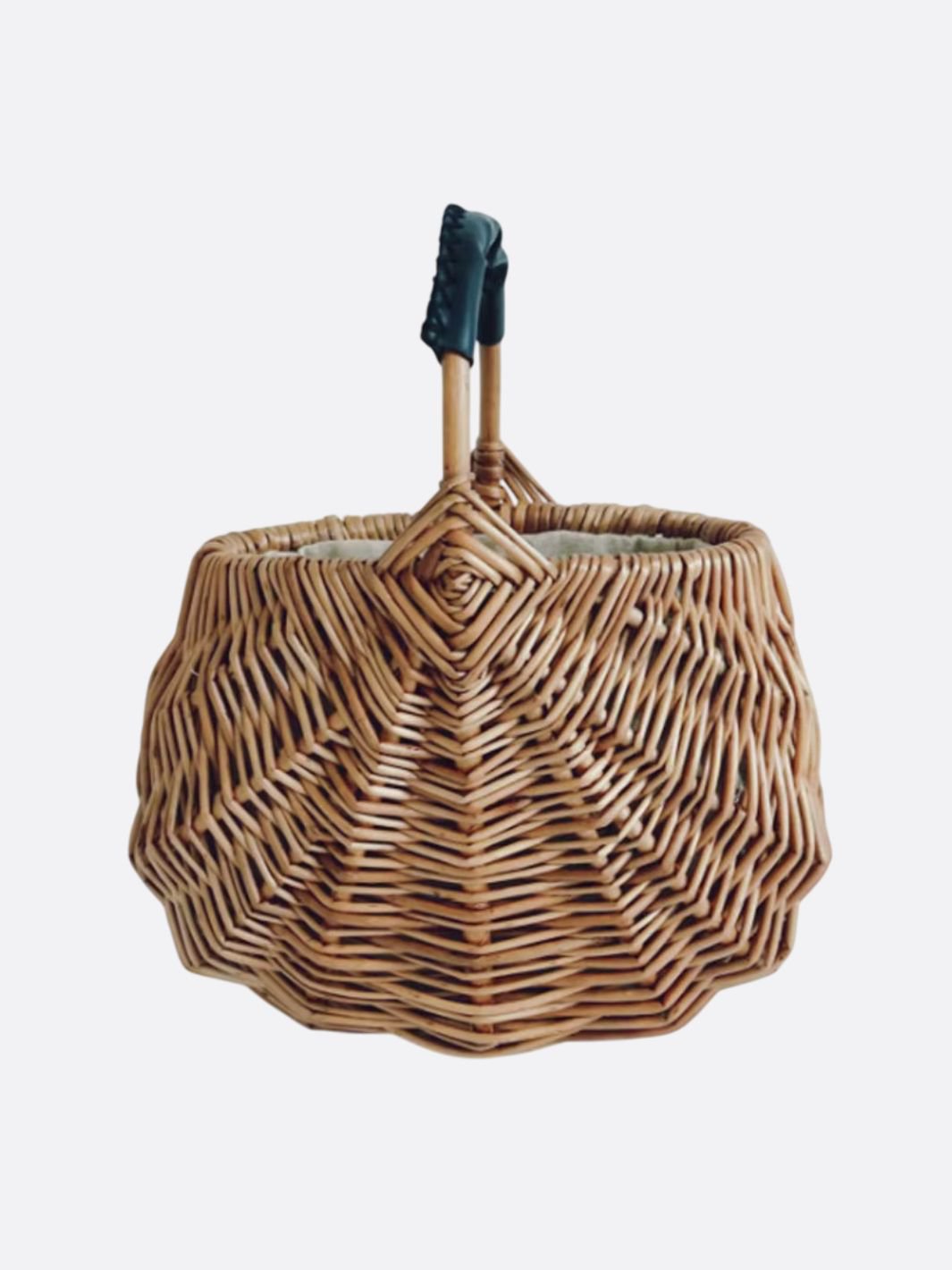 Sac à main en rotin